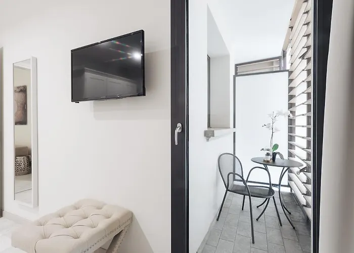 Appartamento Opera - By Residences