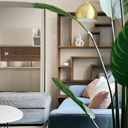 Opera Apartment *