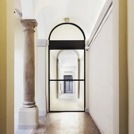 Opera Apartment Bologna